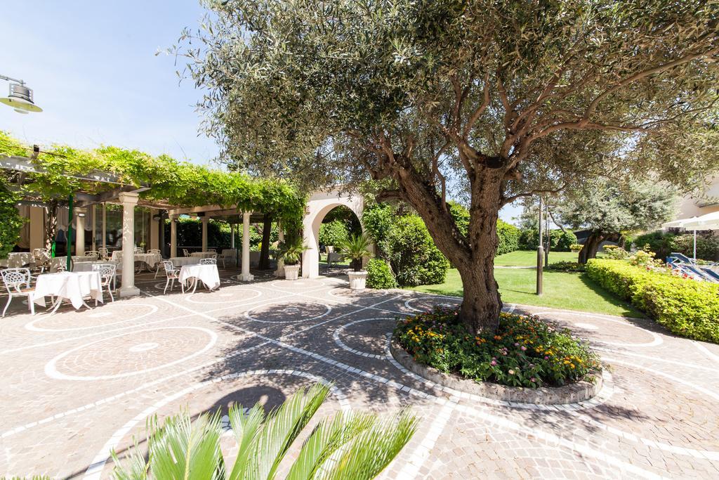 Hotel Aurelia Milano Marittima Buitenkant foto